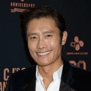 イ・ビョンホンが『荒野の七人』のリメイク作品に出演か