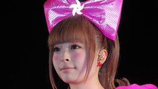 きゃりー、半年前に頭から大量出血のケガ…酔って転倒7針縫う