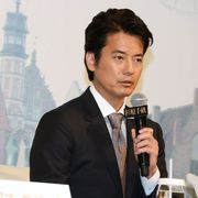 唐沢寿明、海外での差別経験を明かす