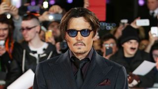 ジョニー・デップ、ケガをしたコウモリの保証人に　名前はジャッキー・スパロウ