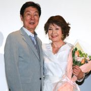 園まり42年ぶり映画復帰作が初日!大勢の観客に晴れ晴れ笑顔
