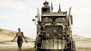 『マッドマックス』改造車も狂ってる!もう一つの主役を紹介する衝撃映像!