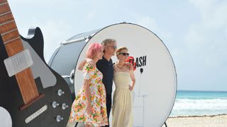 メリル・ストリープ、娘と29年ぶりの共演作でロックスターに！65歳にしてシャウトする