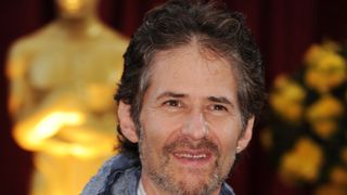 オスカー受賞の『タイタニック』作曲家、飛行機事故で死去