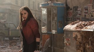 『アベンジャーズ』E・オルセン、ファッションアイコンの座は姉たちにお任せ!
