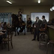 ベネチア映画祭で金獅子賞を獲得!感性が独特過ぎる不条理コメディー
