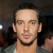 ジョナサン・リス・マイヤーズがザ・クラッシュのボーカル、ジョー・ストラマー役!