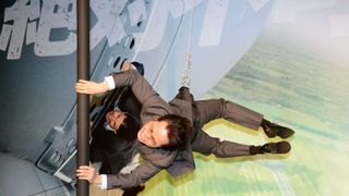 ノンスタ井上、トム・クルーズになりきって“ノンスタント”挑戦も鯉のぼり状態に