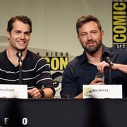 ベン・アフレック、クリスチャン・ベイルからまさかの忠告?『バットマン vs スーパーマン』新映像も公開!