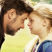 『レミゼ』ラッセル&アマンダが父娘に!『幸せのちから』監督の感動作10月日本公開