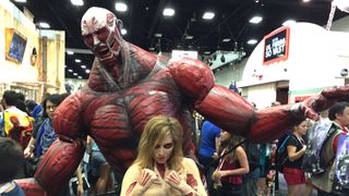 「進撃の巨人」アメリカオタクの祭典でバツグンの存在感！実写版に期待の声も多数