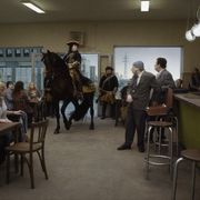 背景がまさかの手書き!金獅子賞受賞スウェーデン巨匠の映像美