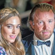 『シャーロック・ホームズ』ガイ・リッチー監督が結婚!