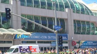 長蛇の列に並ぶ覚悟を持て!全米オタクの祭典コミコンに参加するには?