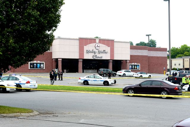 『マッドマックス』上映中の米映画館で銃撃　容疑者は警官によって射殺