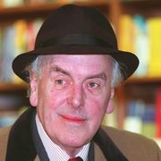 英俳優ジョージ・コールさん死去 90歳 長寿ドラマ「Minder」で親しまれる