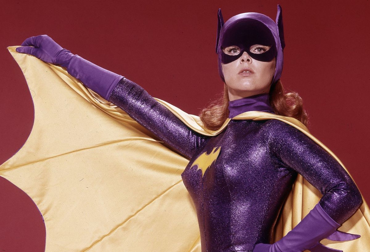 「バットマン」でバットガールを演じたイヴォンヌ・クレイグさん、78歳で死去 - シネマトゥデイ