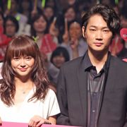 多部未華子、綾野剛とのキスは「ヒゲ痛い」