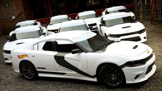 『スター・ウォーズ』ストームトルーパーが車になった!NYで無料ライド