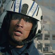 ドウェイン・ジョンソン、ヘリを不時着させる緊迫の一部始終!