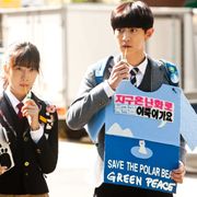 EXOチャンヨルの新シーン公開!老人の人生最後の恋を描く『チャンス商会』メイキング映像