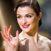 レイチェル・ワイズ、ダフネ・デュ・モーリア原作の『謎の佳人レイチェル』リメイクに出演か?