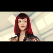 クロエ・モレッツが新作で、赤毛ミュータントに変身!