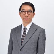 段田安則、おカタイ役人イメージに悩み「たまには弾けたい」