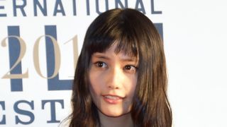 橋本愛、オンザ眉でキュートにイメチェン!