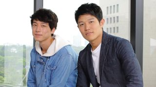 鈴木亮平がキスの練習方法を助言、「ラップキス」とは？