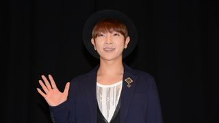 超新星ユナク、ダイエットして臨んだシャワーシーンカットに猛抗議!