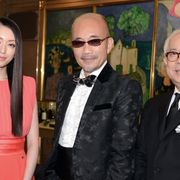 『007』聖地・ホテルニューオータニに竹中直人&小堺一機が興奮