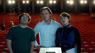 『スティーブ・ジョブズ』予告編!ファスベンダーが時代ごとに演じわけ!