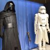 『スター・ウォーズ／フォースの覚醒』撮影使用の衣装もお披露目！D23特別展示写真一挙！