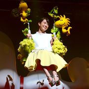 前田敦子がゴンドラで登場!「毎日スヌーピーと生活」