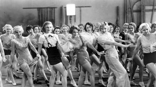 『四十二番街』(1933年)監督:ロイド・ベーコン 出演:ビービー・ダニエルズ:第30回