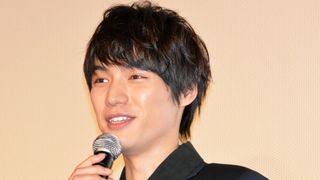 福士蒼汰、3年前に“五郎丸ポーズ”してたと話題