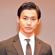 水原希子とのデート報道後、野村周平初の公の場