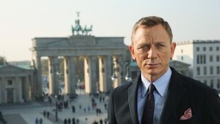 ダニエル・クレイグ、007再演を考えるくらいなら「手首を切った方がマシ」発言を釈明