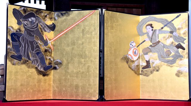 『スター・ウォーズ／フォースの覚醒』風神雷神図、京都・清水寺で初公開！ストームトルーパーも集結！