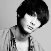 高良健吾が謎の男役!小泉&二階堂演じる母娘のもとに現る
