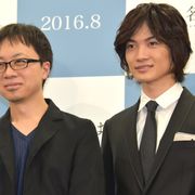 新海誠監督&神木隆之介、新作アニメ『君の名は。』で相思相愛!「見ほれちゃいます」