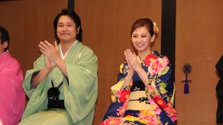 松山ケンイチ&北川景子が和装で登場! 新宿末廣亭で大喜利を披露
