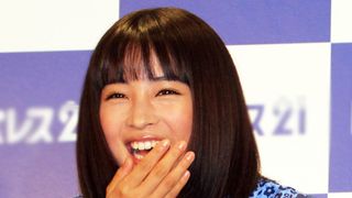 広瀬すず、たかみなのT.M.ものまねを動画で再現「マジで可愛い」「めっちゃウケた」