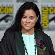 「アウトランダー」原作者、新作を書き上げられない「ゲーム・オブ・スローンズ」作者に嫌味