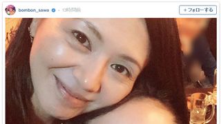 小泉今日子&鈴木砂羽の“ツルピカ”2ショットに「美しすぎる」と反響