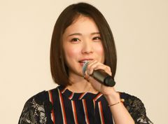 松岡茉優