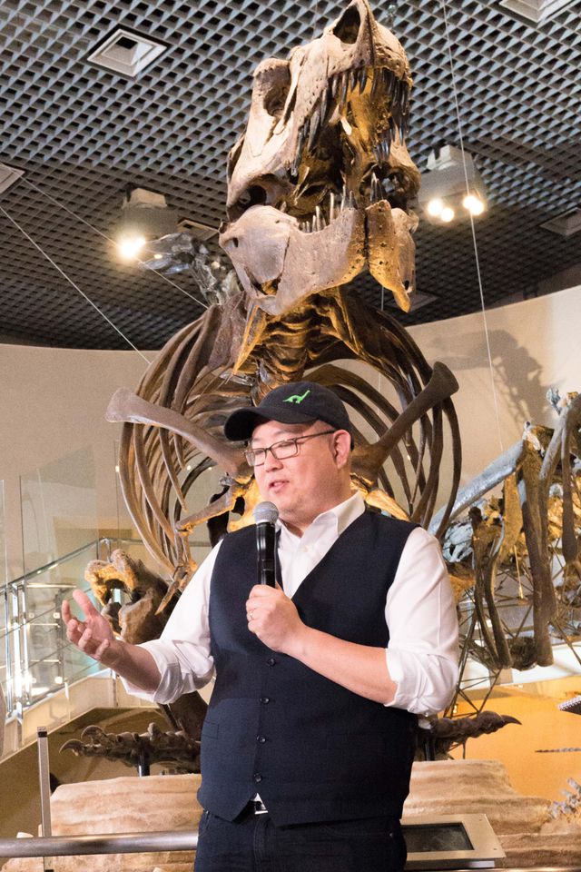 18メートルのアパトサウルスに『アーロと少年』監督が大興奮！
