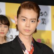 菅田将暉、山田涼介にマジ蹴りして反省