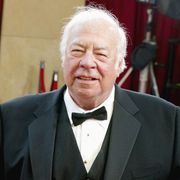 『暴力脱獄』オスカー俳優ジョージ・ケネディさん死去 91歳